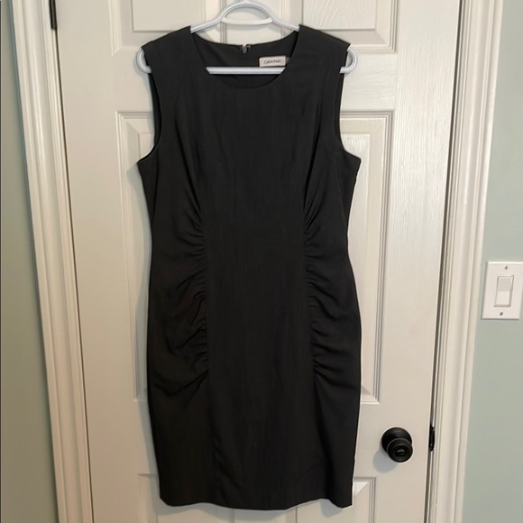 Calvin Klein EUC Size 12 Grey Sleeveless Sheath Dress - Picture 1 of 7